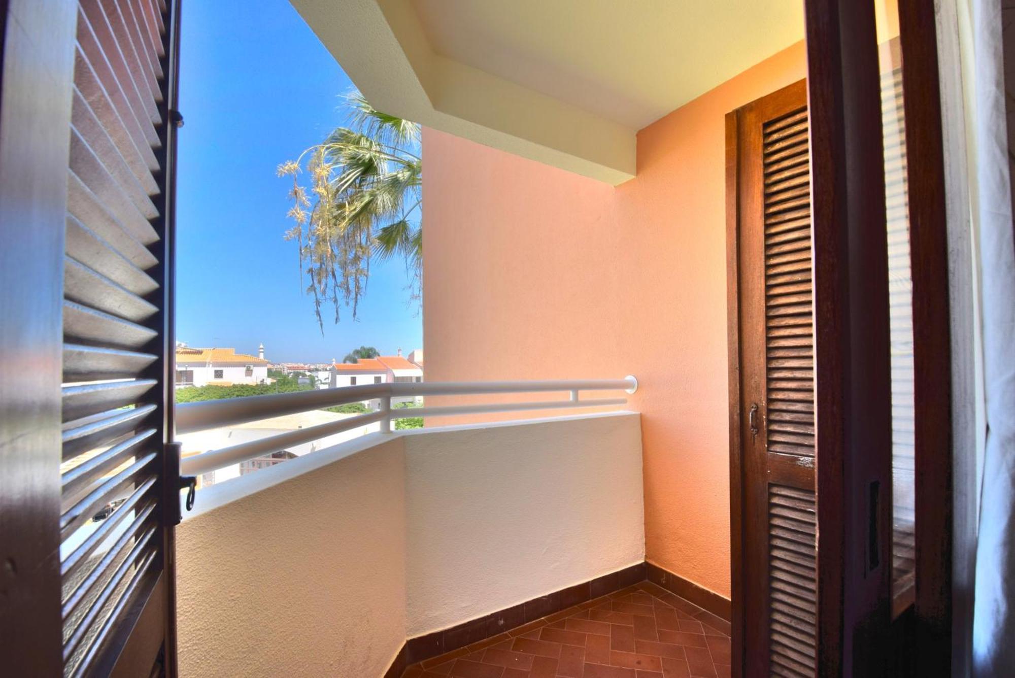 Bellavista Avenida By Beguest Aparthotel อัลบูเฟรา ภายนอก รูปภาพ