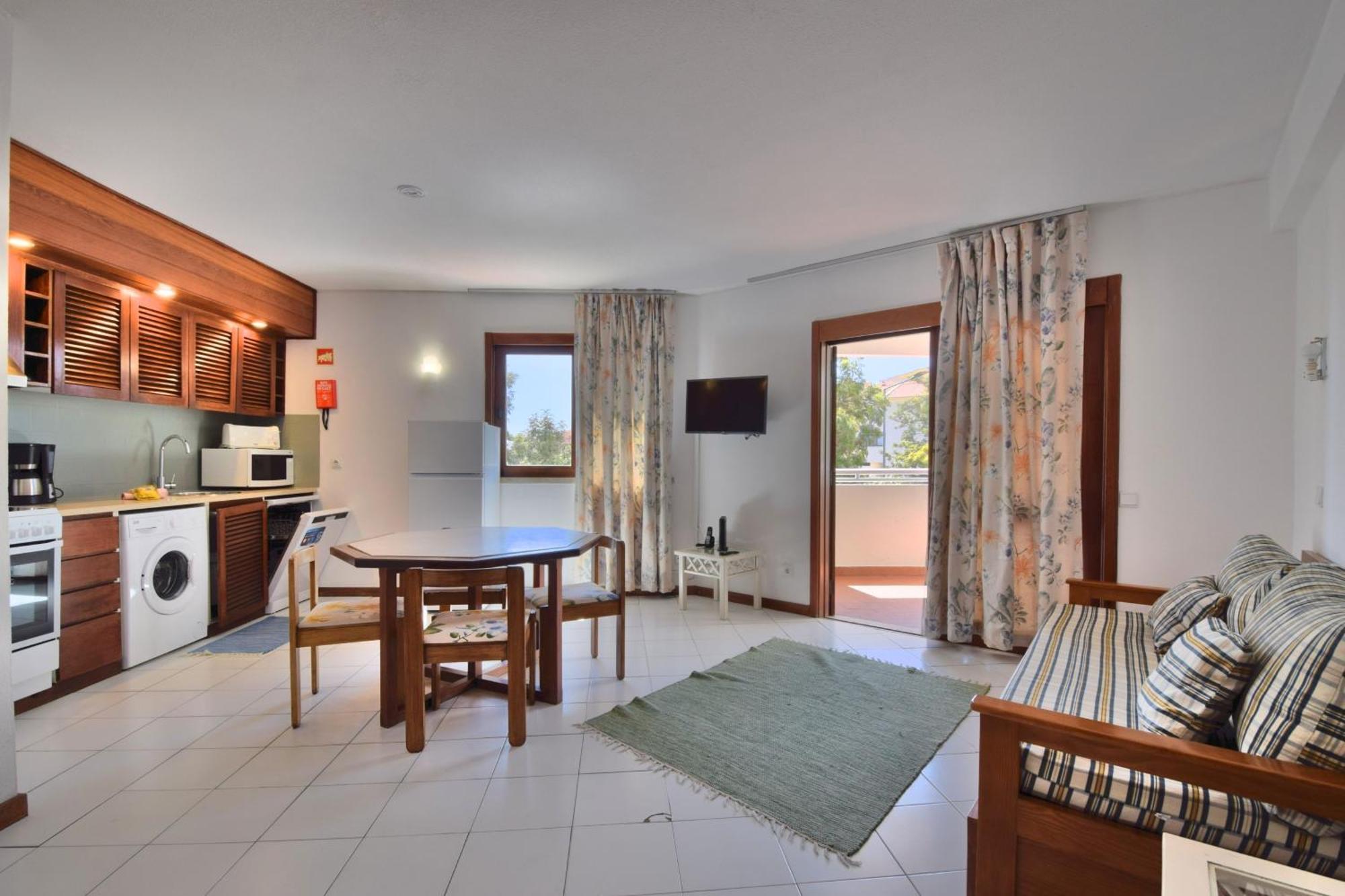 Bellavista Avenida By Beguest Aparthotel อัลบูเฟรา ภายนอก รูปภาพ