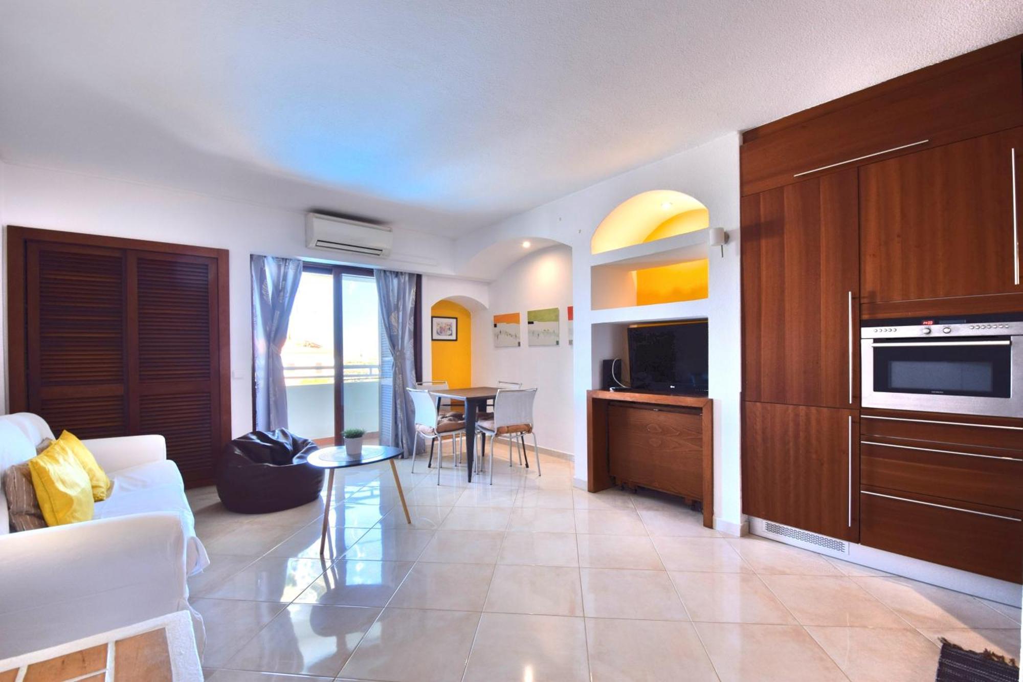 Bellavista Avenida By Beguest Aparthotel อัลบูเฟรา ภายนอก รูปภาพ