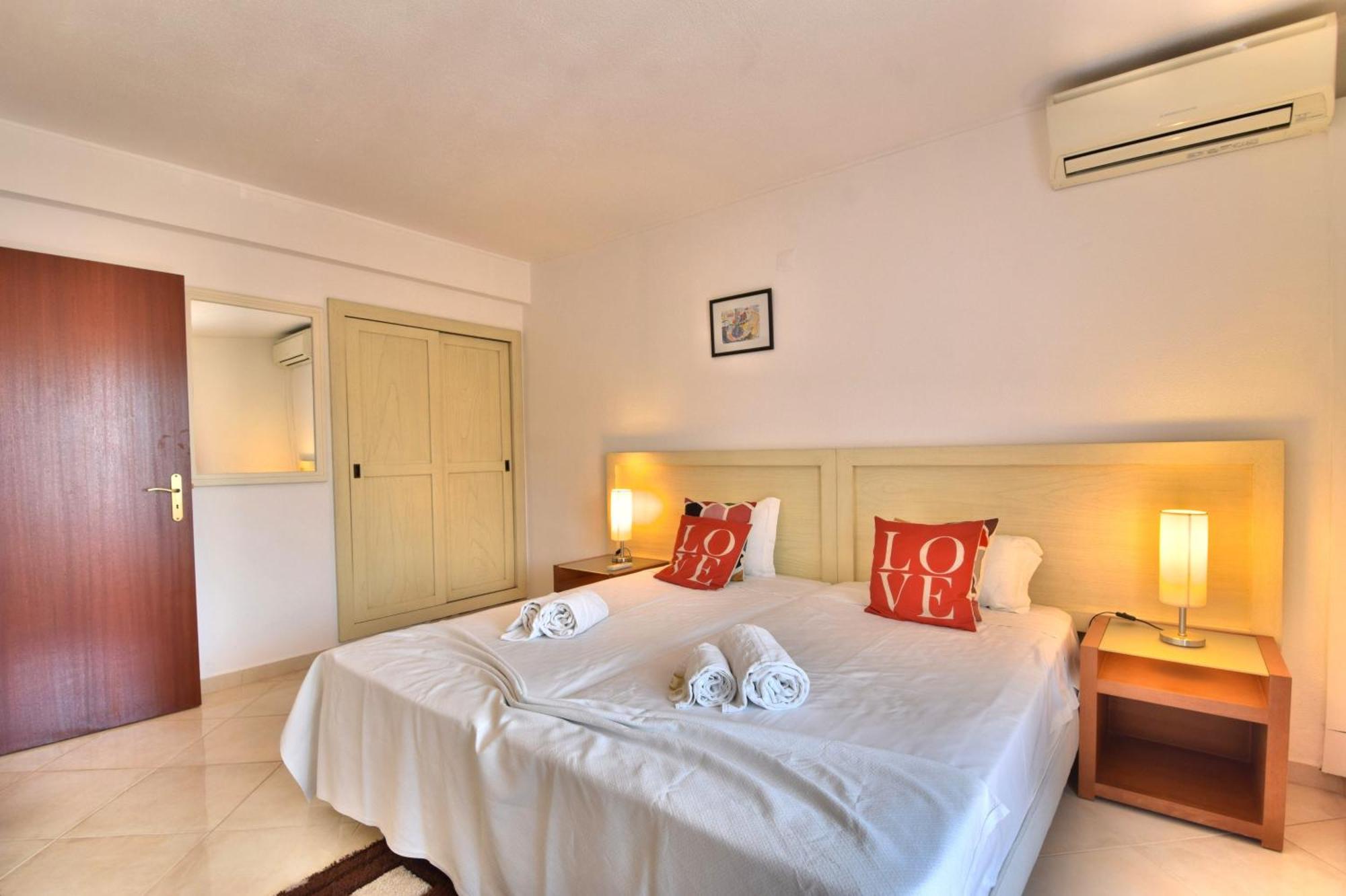 Bellavista Avenida By Beguest Aparthotel อัลบูเฟรา ภายนอก รูปภาพ
