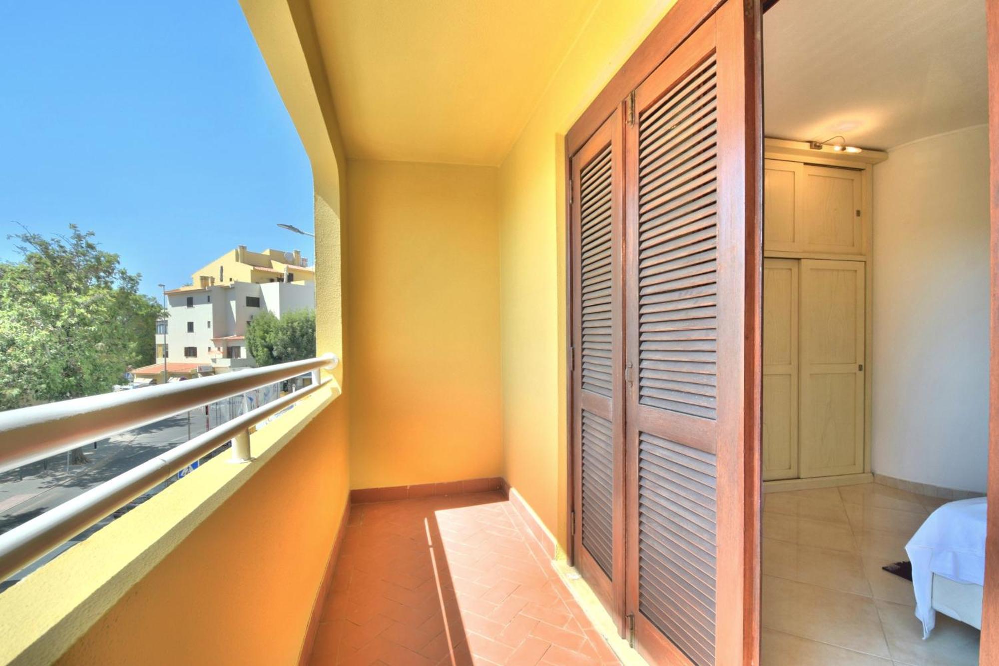 Bellavista Avenida By Beguest Aparthotel อัลบูเฟรา ภายนอก รูปภาพ